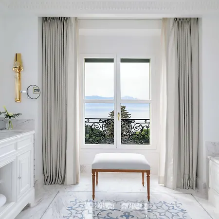 Hotel Beau-rivage Palace 5*